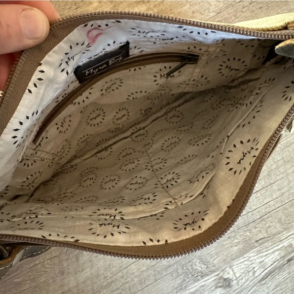 Myra Bag Convertible Clutch Crossbody Bag - Picture 4 of 10